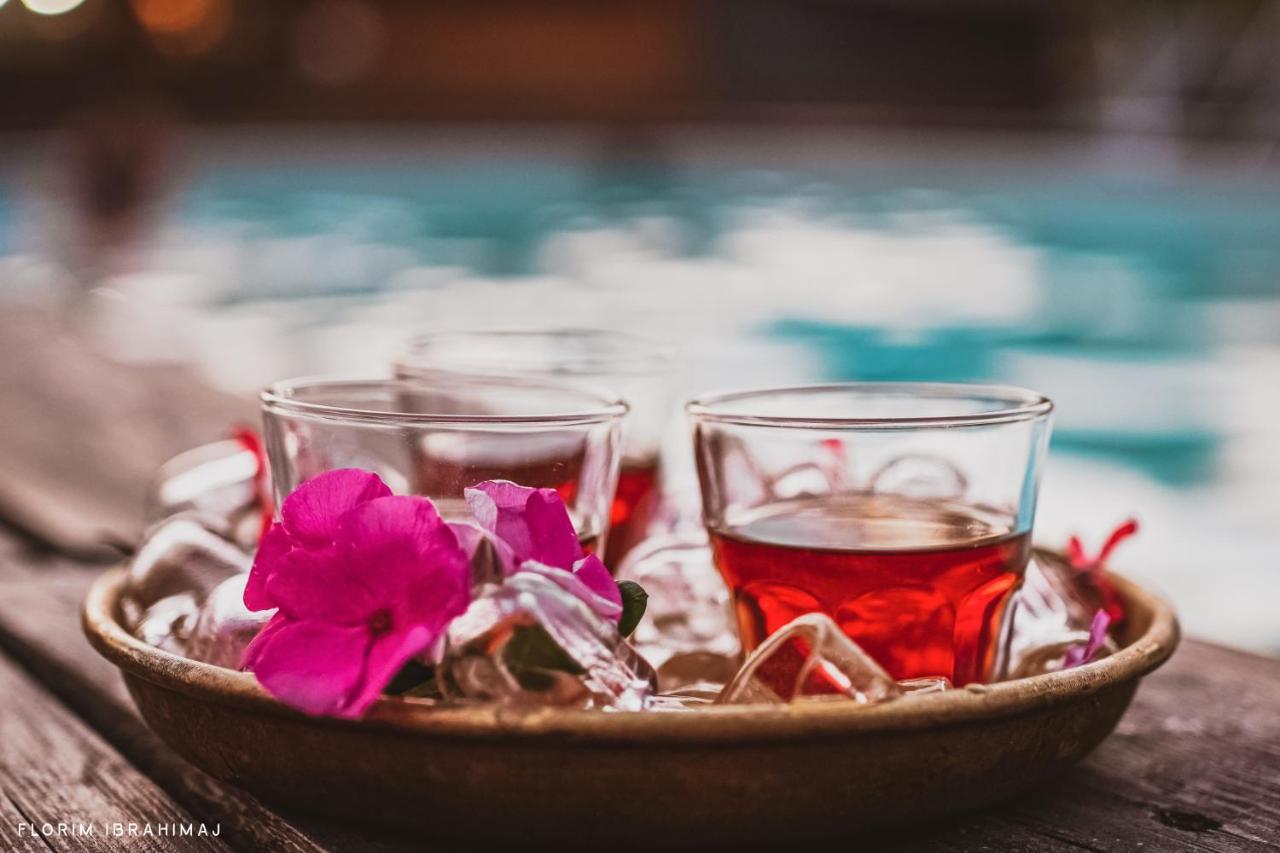 Keshtjella Syni Zi - Bujtine Hotel Shëngjin Buitenkant foto