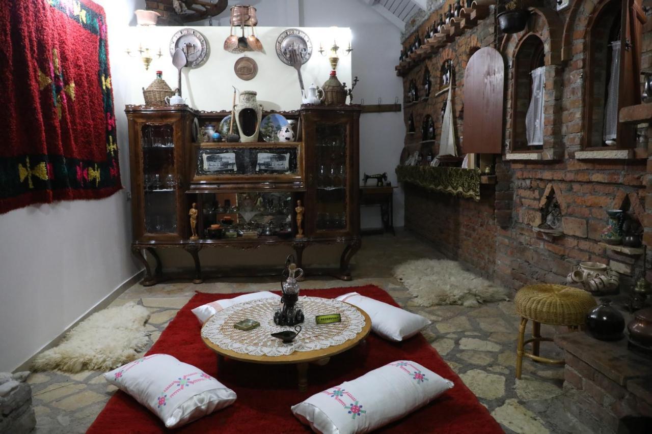 Keshtjella Syni Zi - Bujtine Hotel Shëngjin Buitenkant foto