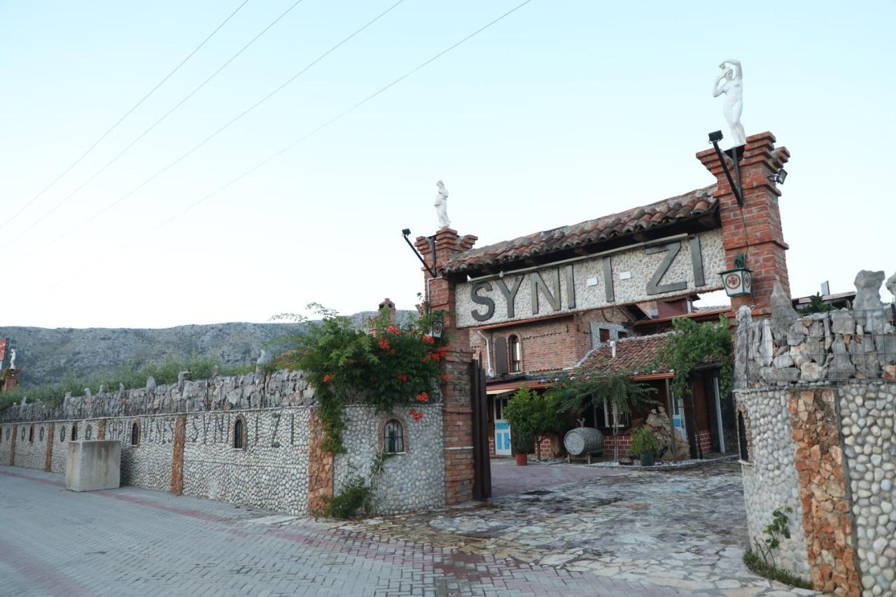 Keshtjella Syni Zi - Bujtine Hotel Shëngjin Buitenkant foto