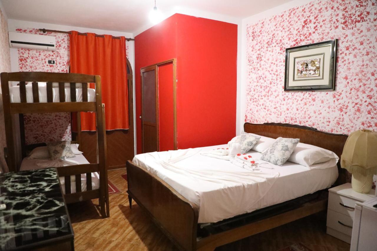 Keshtjella Syni Zi - Bujtine Hotel Shëngjin Buitenkant foto