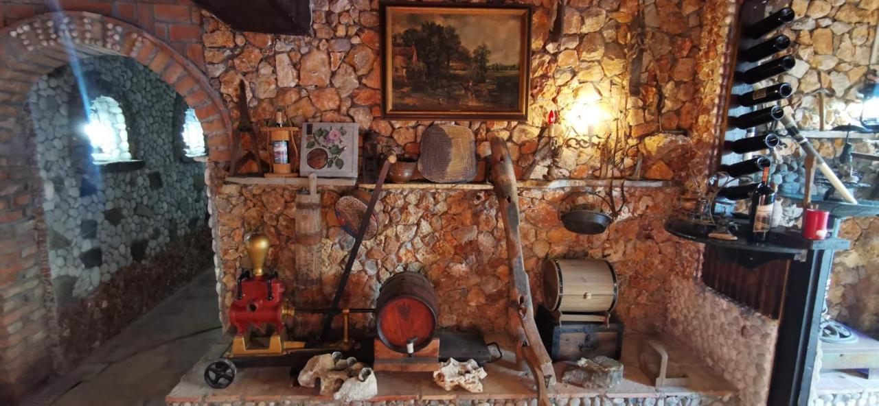 Keshtjella Syni Zi - Bujtine Hotel Shëngjin Buitenkant foto