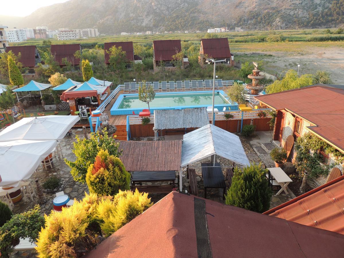 Keshtjella Syni Zi - Bujtine Hotel Shëngjin Buitenkant foto